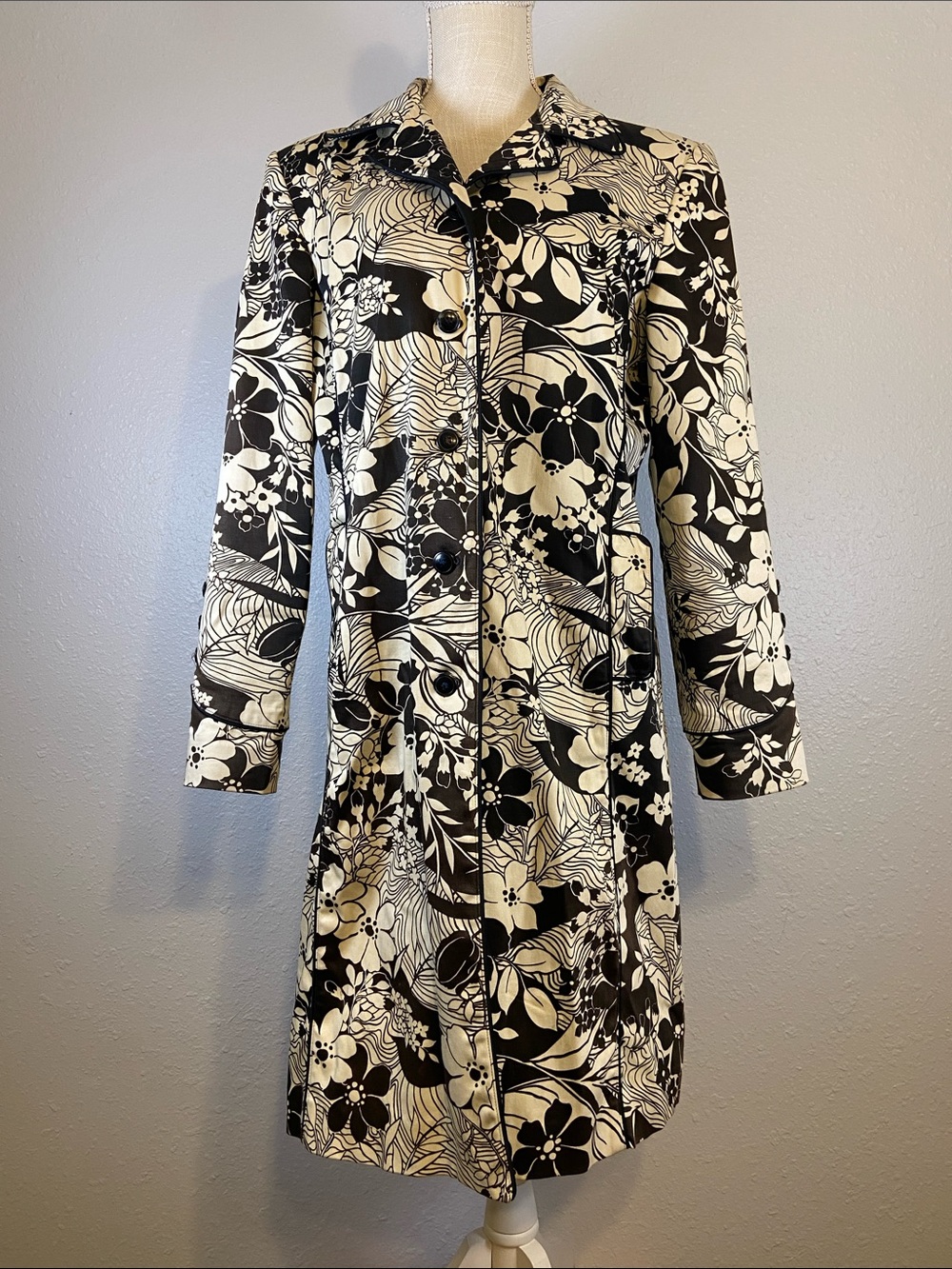 Oscar de la Renta Monochrome Classic Chic Floral Botanical Trench Coat Size 12